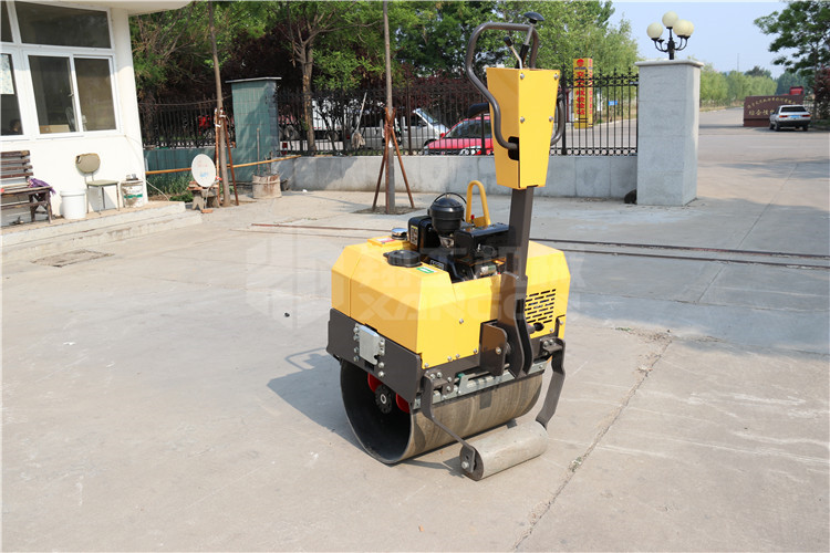 引起小型壓路機(jī)價(jià)格不穩(wěn)定的原因是什么原因呢？